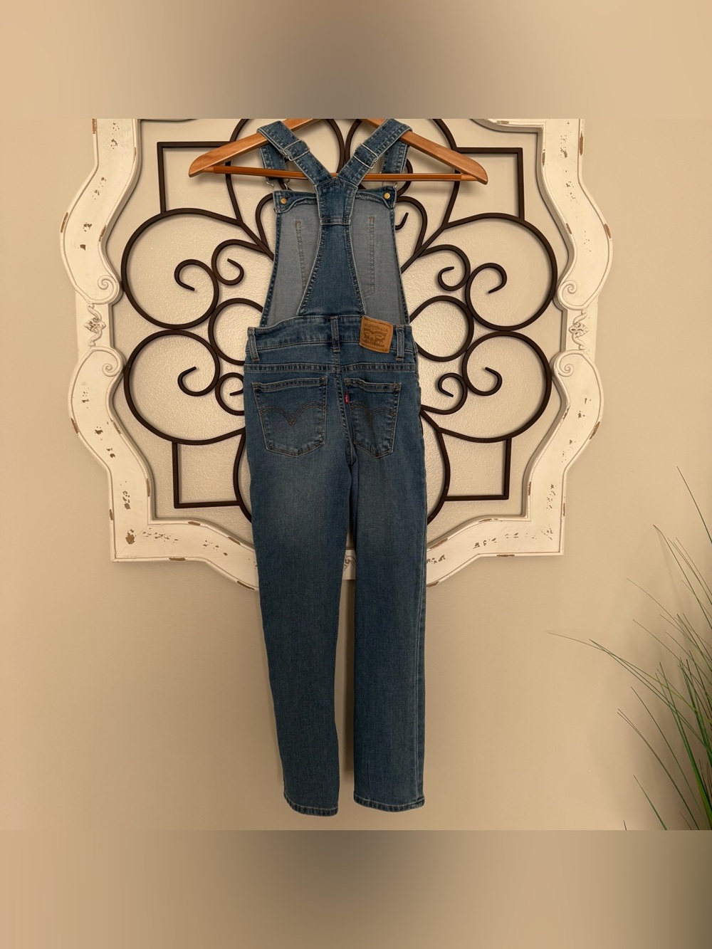 LEVI’S Size 8 Boys or Girls Denim Jean Overalls - Picture 4 of 6